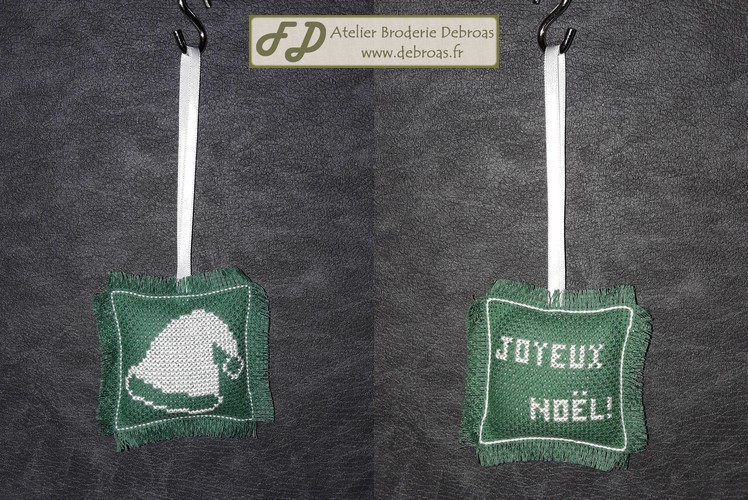Bonnet Blanc sur Vert