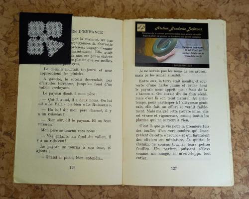 Marque page trefle situation